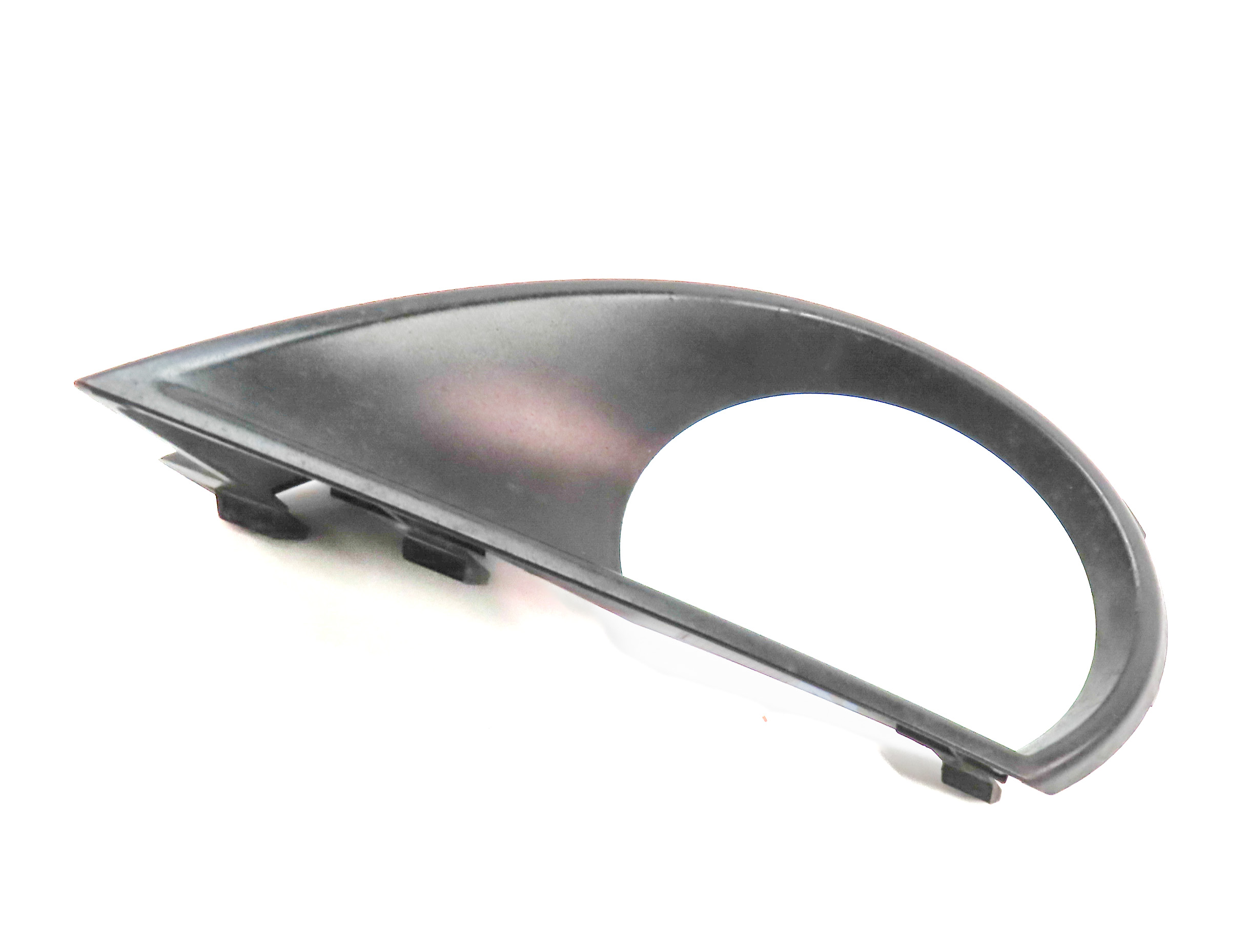 2011 AUDI Q7 (4L) FRONT RIGHT PASSENGER LOWER BUMPER FOG LIGHT LAMP GRILLE TRIM — exact item pictured